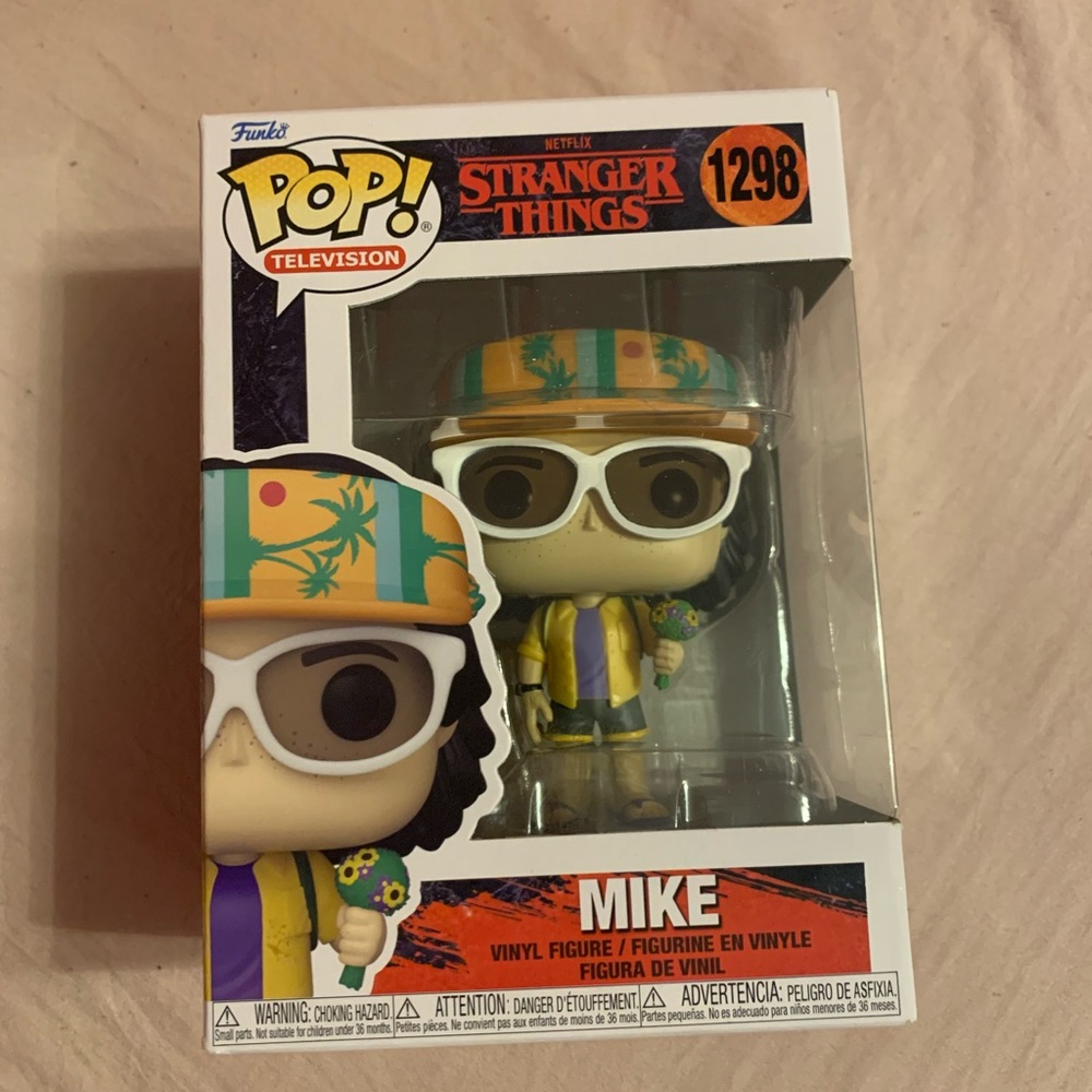 Bundle of Four Funko pops Stranger things - Picture 5 of 14